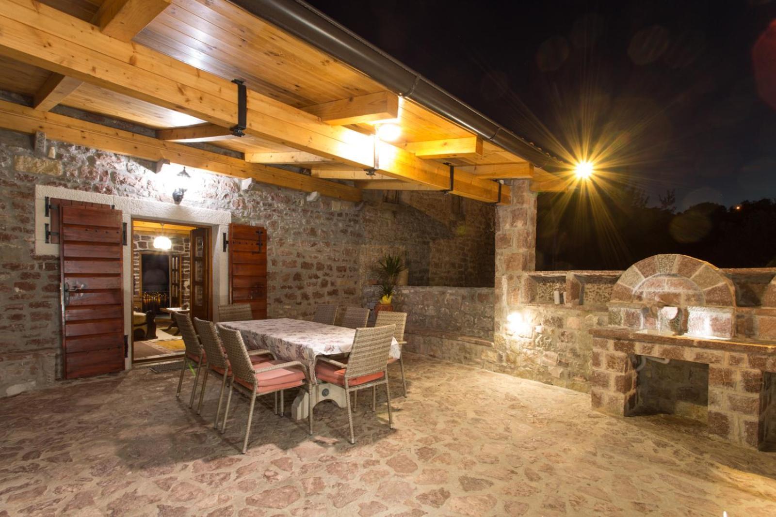 Old Stone House Villas Τίβατ Εξωτερικό φωτογραφία