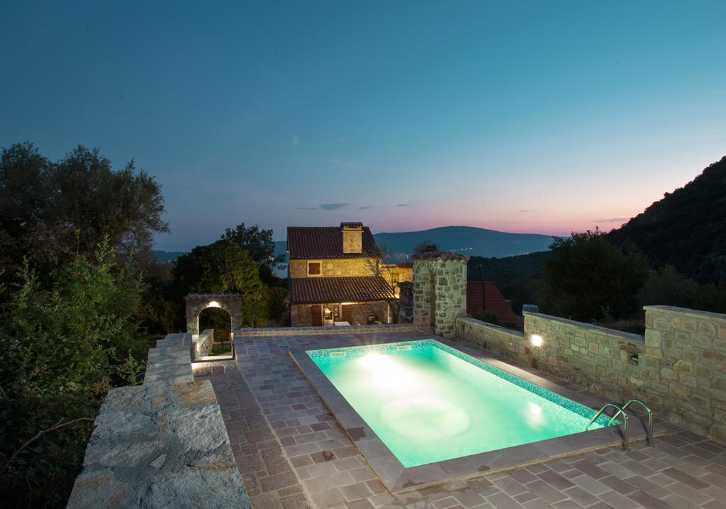 Old Stone House Villas Τίβατ Εξωτερικό φωτογραφία